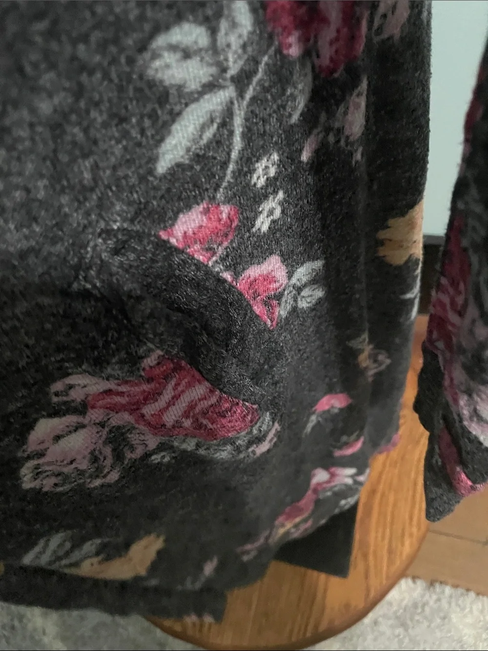 No Boundaries M Long Cardigan with Pockets Floral Gray Pink
